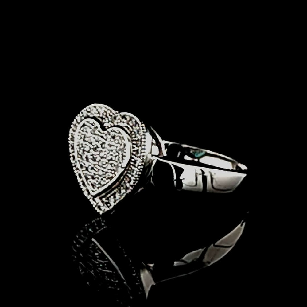 Ladies Heart Cluster Cocktail Ring